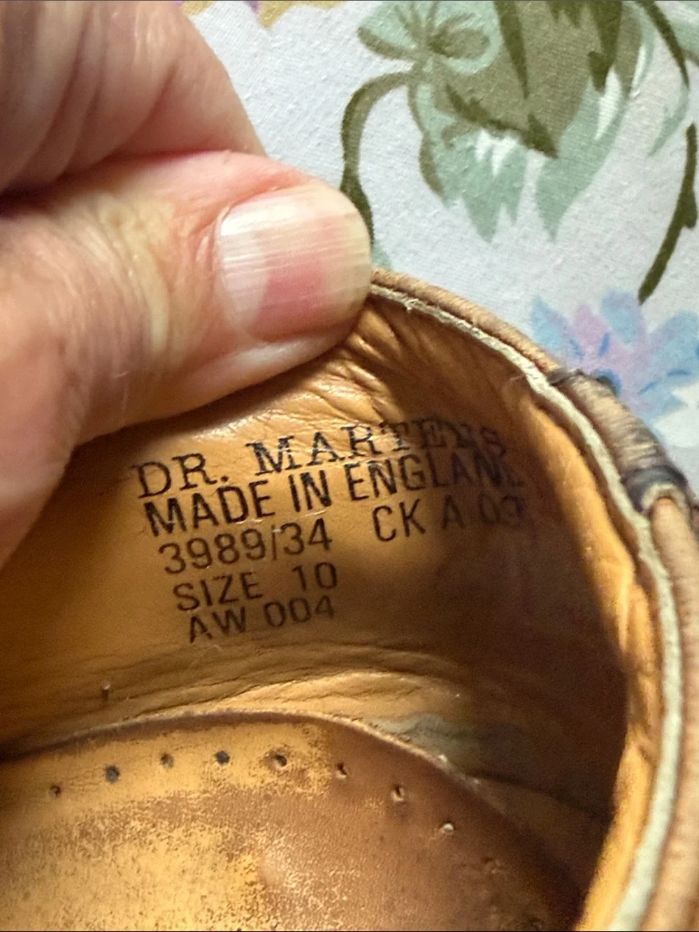 Dr. Martens Two-Tone Brown Leather Wingtip Derby Shoes Size 10 Vintage Brown